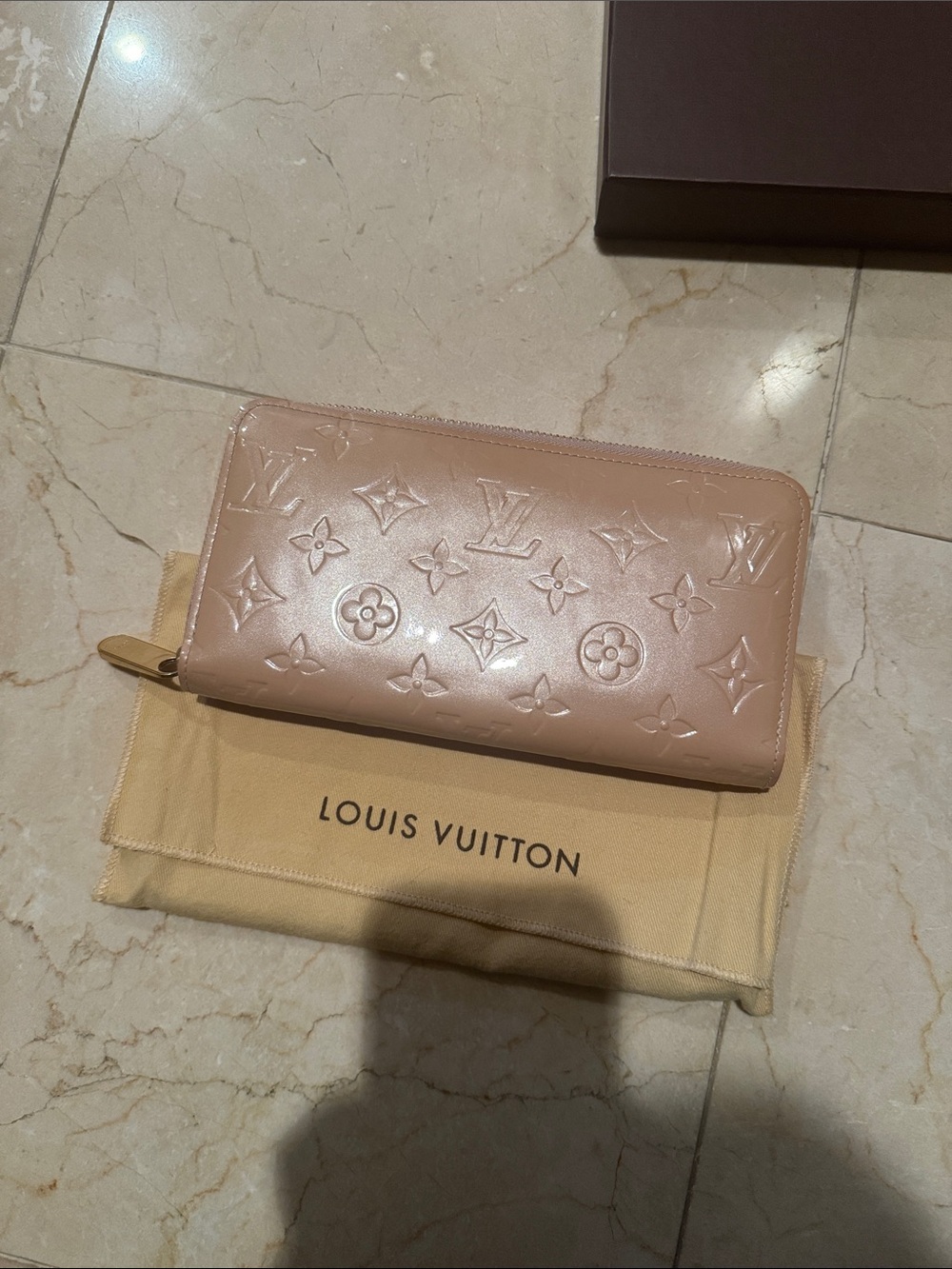 Louis Vuitton Vernis Blush Patent Zip-Around Wallet